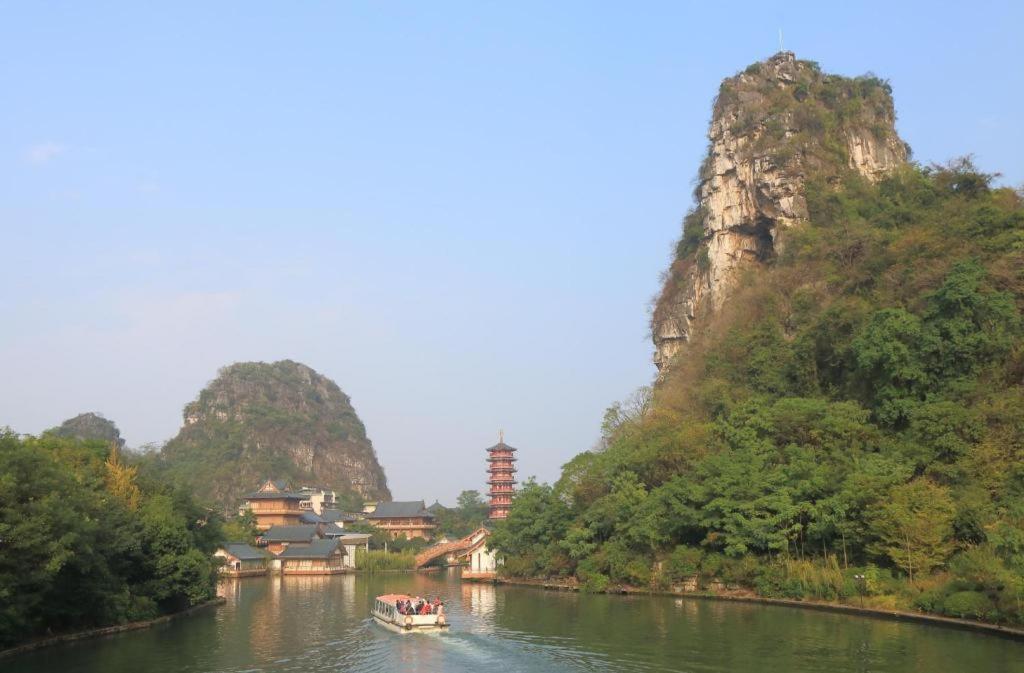 Guilin Lotus Hotel Экстерьер фото