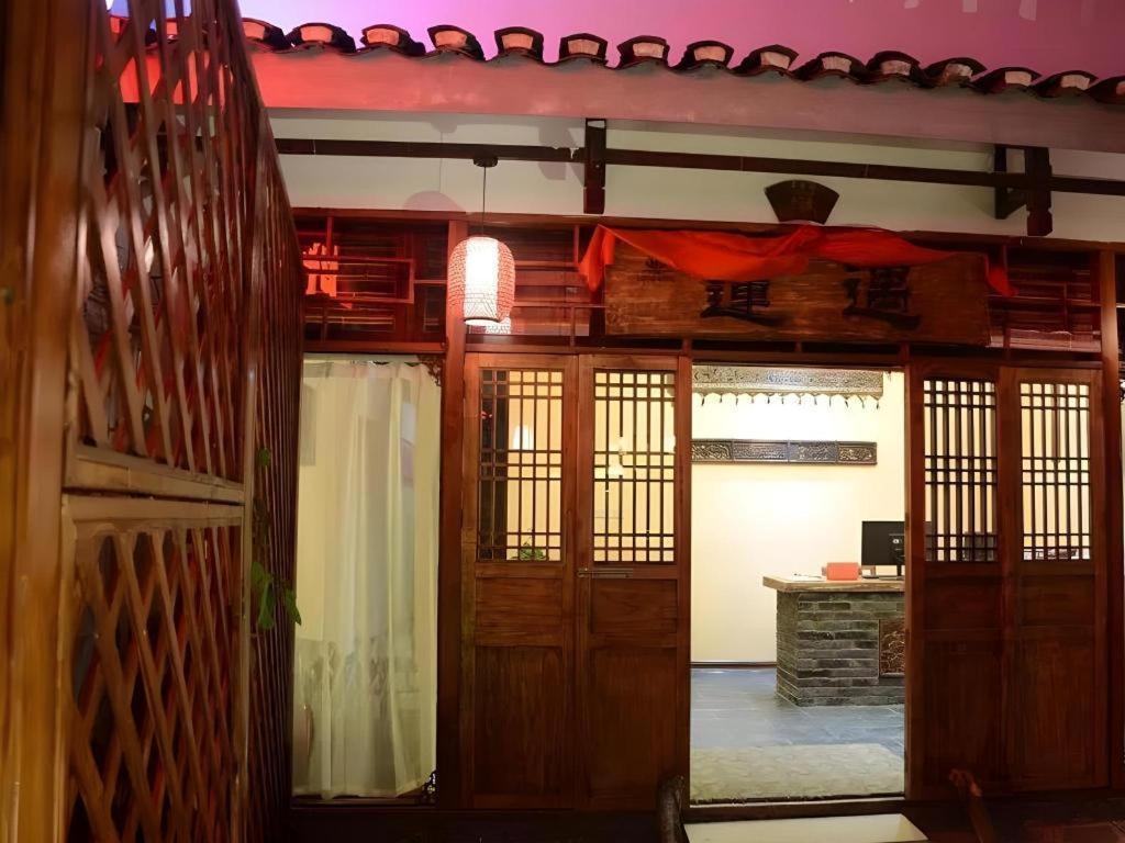 Guilin Lotus Hotel Экстерьер фото