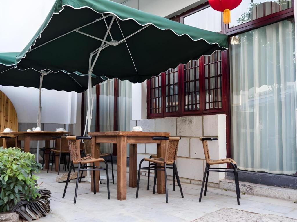 Guilin Lotus Hotel Экстерьер фото
