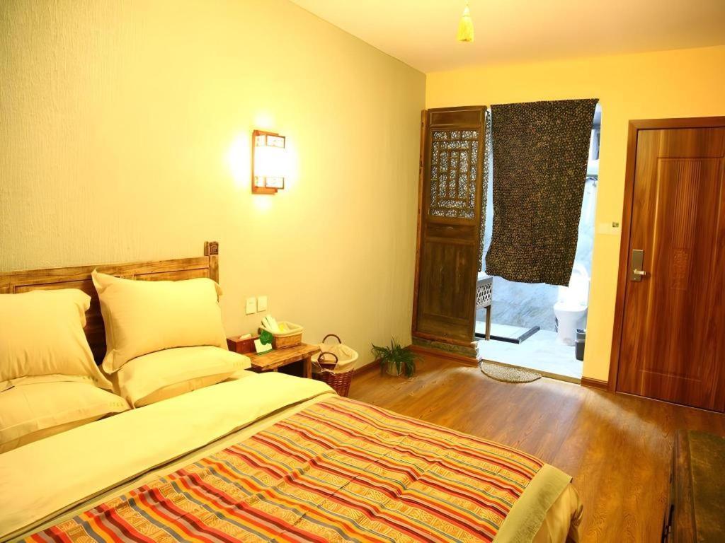 Guilin Lotus Hotel Экстерьер фото