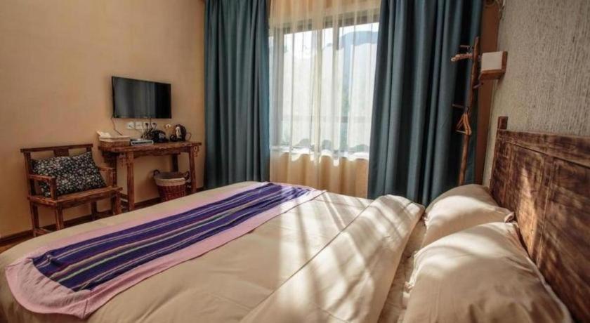 Guilin Lotus Hotel Экстерьер фото