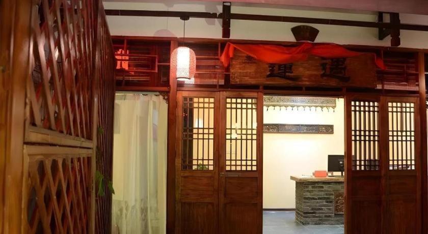 Guilin Lotus Hotel Экстерьер фото