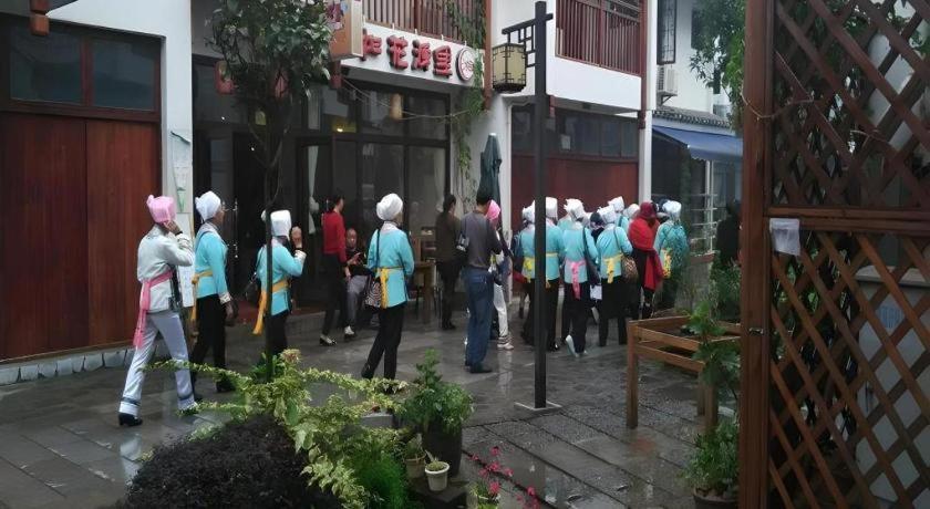 Guilin Lotus Hotel Экстерьер фото